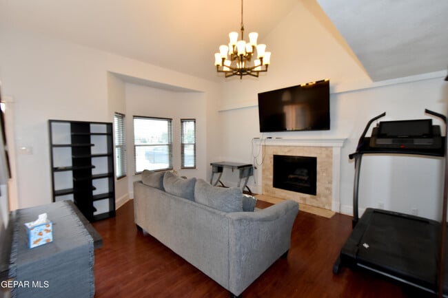 Foto del edificio - 6189 Night Fall Pl