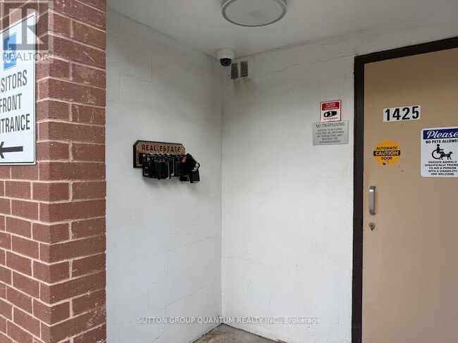 Building Photo - 1425-1425 Ghent Ave