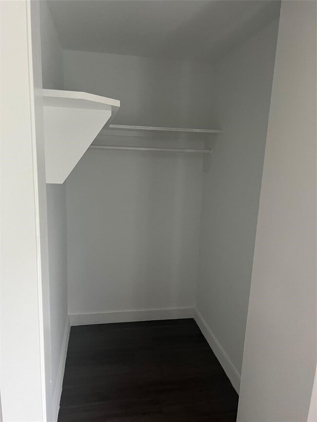 Building Photo - 8458 Sweetleaf Ln