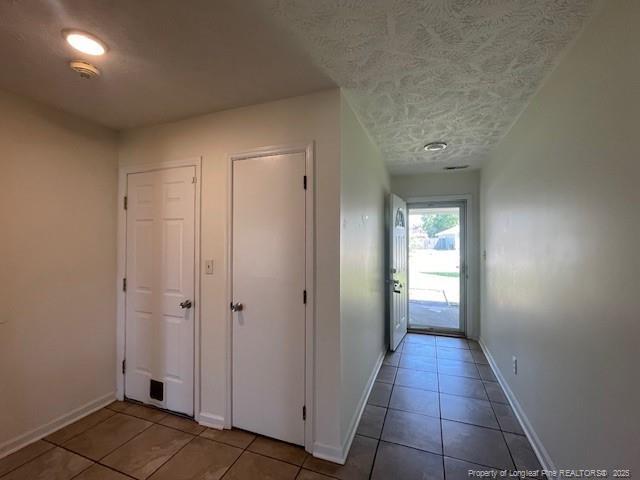 Building Photo - 7437 Avila Dr