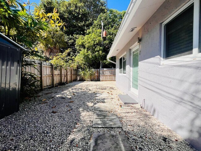 Foto del edificio - 1215 NE 17th Ave