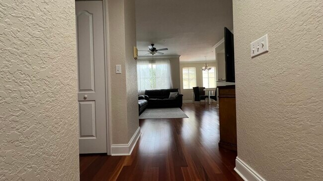Building Photo - 11021 Legacy Dr