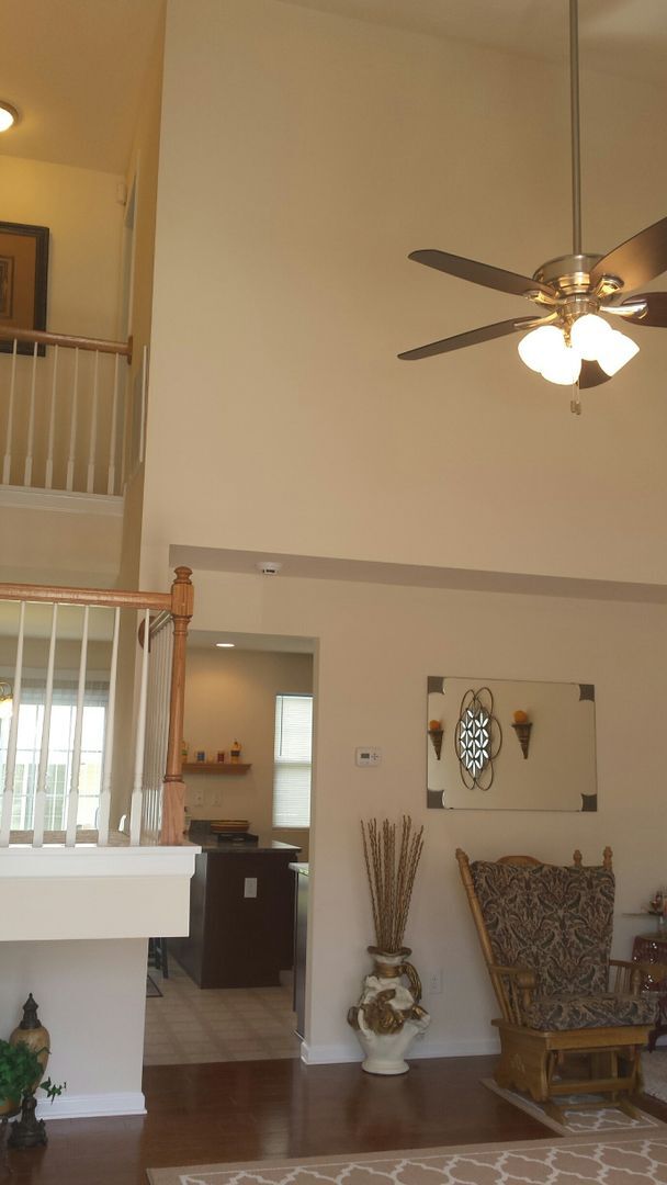 Foto del edificio - 3 bedroom 2.5 bath townhome in University Area