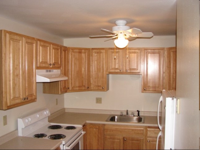 Kitchen - Brettonwood Estates