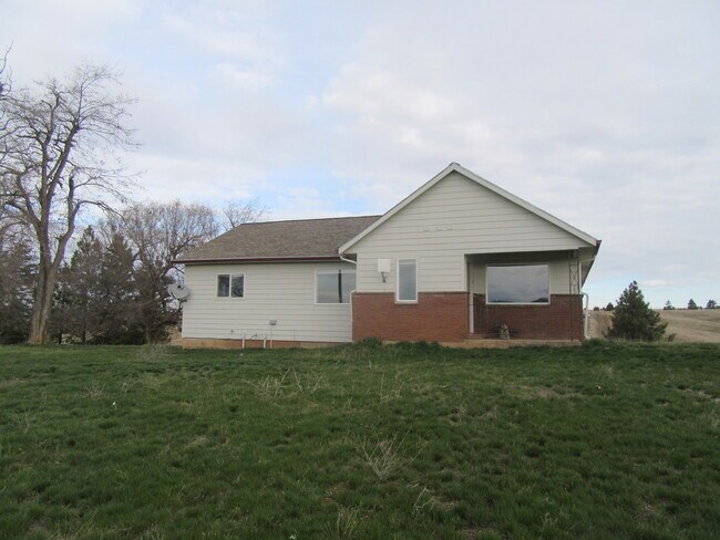 Foto del edificio - 747 High Prairie Rd