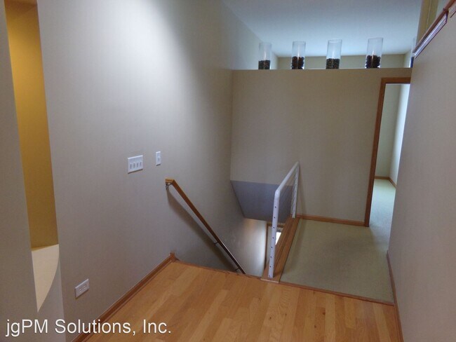 Building Photo - 2 br, 2 bath Apartment - 1685 Town Center St