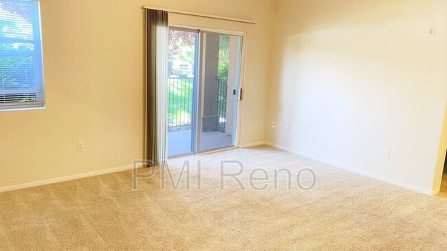 Foto del edificio - 6850 Sharlands Ave.