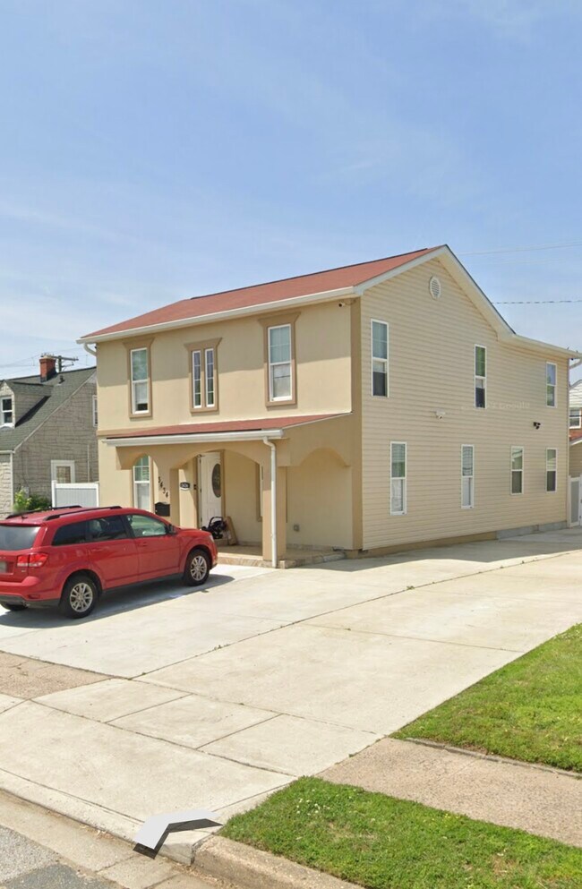 Building Photo - 3434 Loganview Dr
