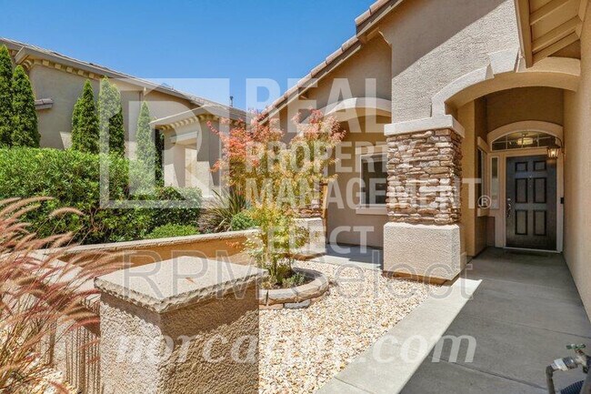 Foto del edificio - 2206 Shady Creek Rd