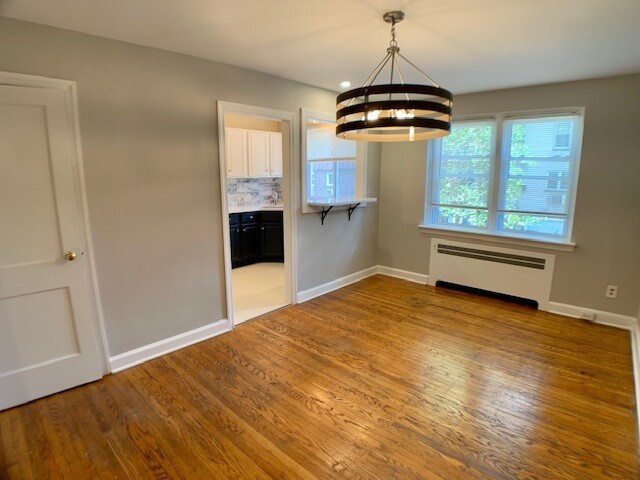 Dining room - 218 E Durard St