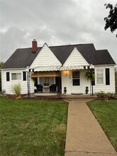 Building Photo - 180 Warren Ln