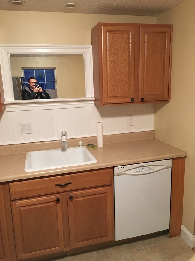 99 Heather Ridge Unit 99, Shelton, CT 06484 Condo for Rent in Shelton