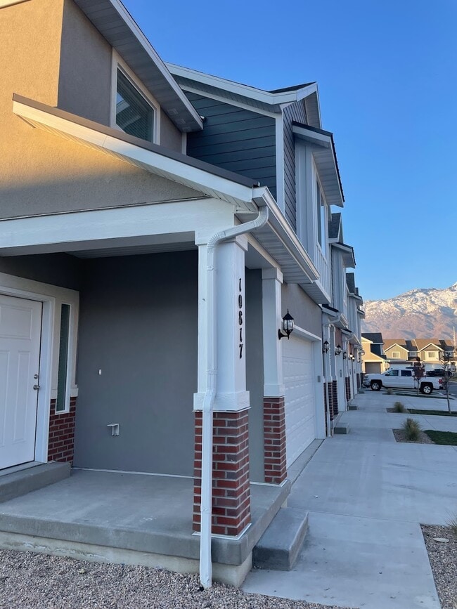 Building Photo - 10817 N Black Shale Loop