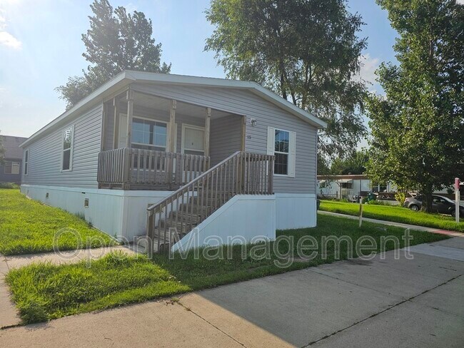 Foto del edificio - 511 E 1st St