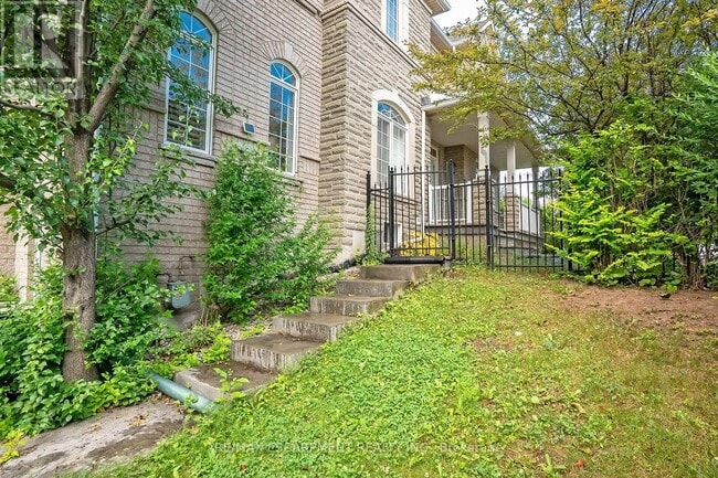 Building Photo - 5410 Duchess Ct