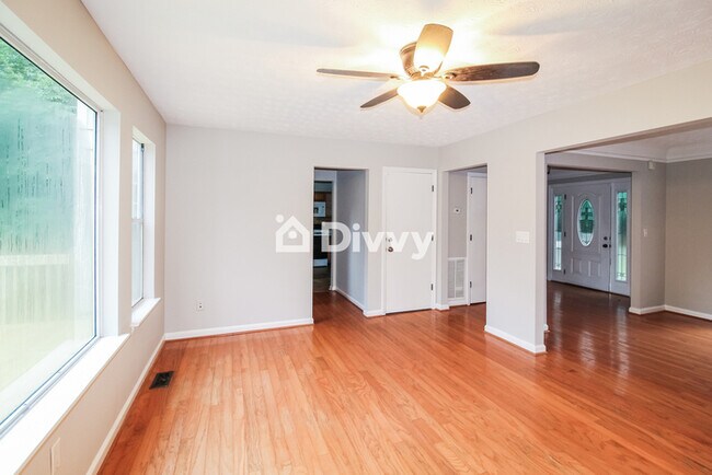 Building Photo - 4751 Lorient Court