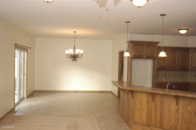 Foto del edificio - 4 br, 3 bath House - 15101 E 44th St S