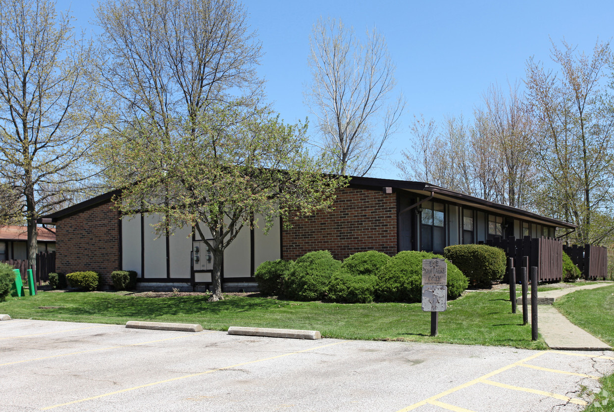 Primary Photo - Dartmouth Place Apartments