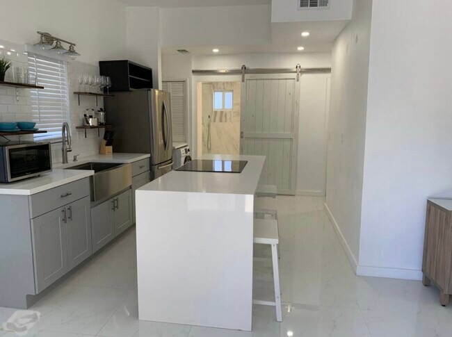 Foto del edificio - 2605 SW 24th Ave