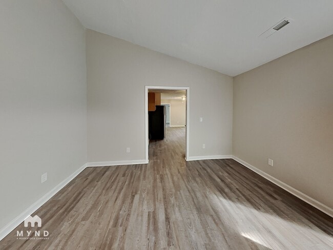 Building Photo - 110 Hodge Dr