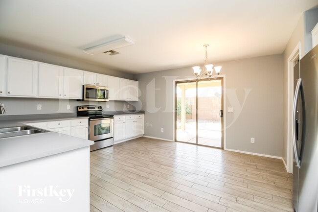 Foto del edificio - 40608 N High Meadows Dr