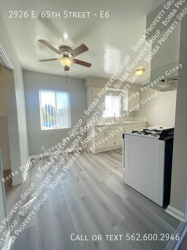 Building Photo - STUNNING EXTRA LARGE UPSTAIRS 2 BEDROOM 1 ...