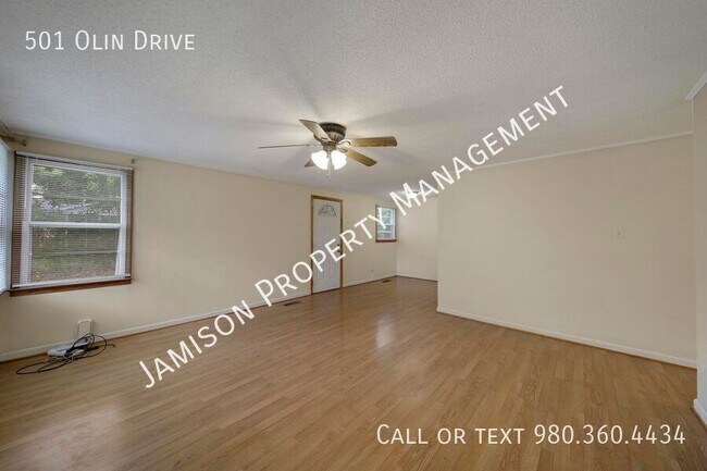 Building Photo - 501 Olin Dr