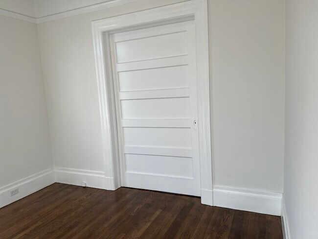 Foto del edificio - 1694 Green St