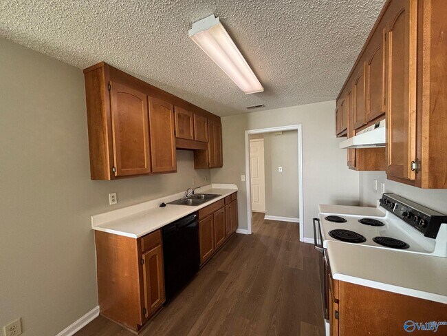 Foto del edificio - 2536 Clovis Rd SW