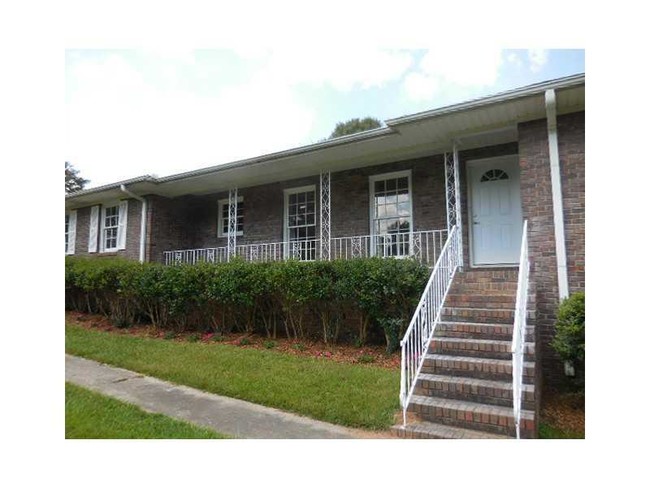 Building Photo - 2771 Burtz Dr