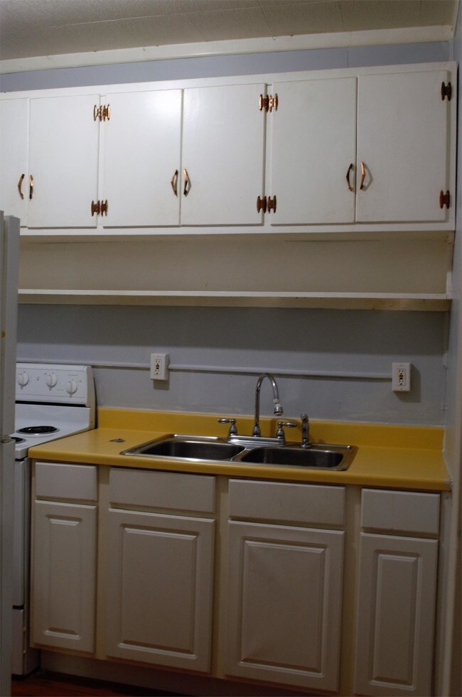 Foto del edificio - 600 Radford Pl