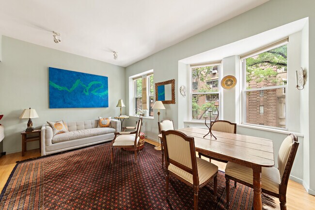 Foto del edificio - 24 W 90th St