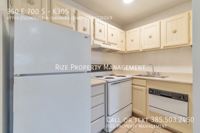 Foto del edificio - Eat. Play. Live. $500 Off Move in Fees!