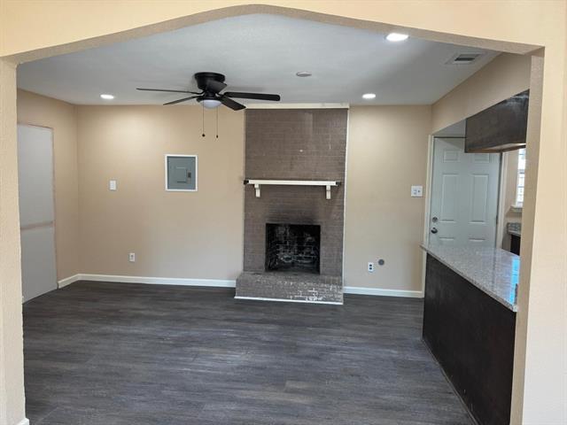 Building Photo - 2705 Blue Ridge Dr