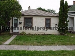 Building Photo - 1308-1310-1310 S 5th St W