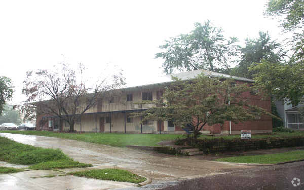 Building Photo - Victorian Village Apartments