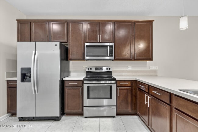 Foto del edificio - 3910 Buckthorne Dr