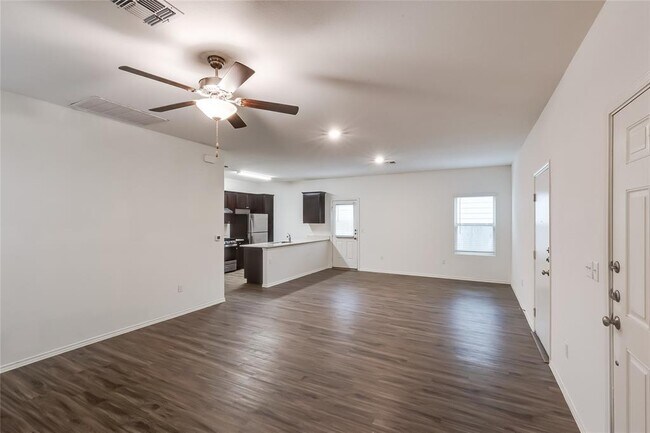 Foto del edificio - 7209 Spirit Hill Rd
