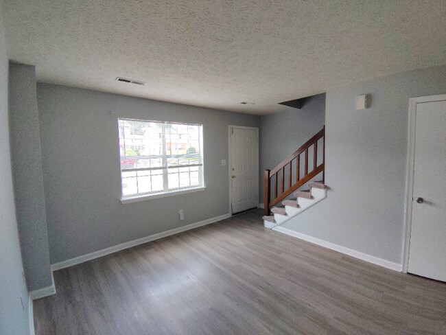 Foto del edificio - 22 Fonda Dr