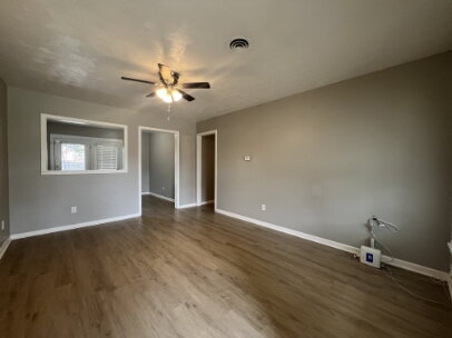Foto del edificio - "Charming 3-Bed, 2-Bath Haven on 68th Street, Lubbock - Perfectly Cozy at 1088 Sq Ft!"