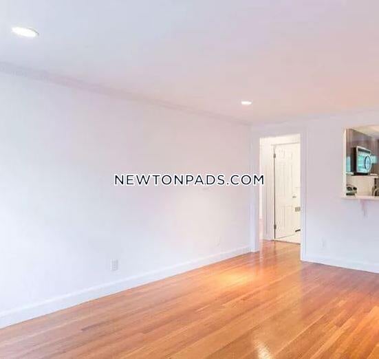Building Photo - 67 Wyman St