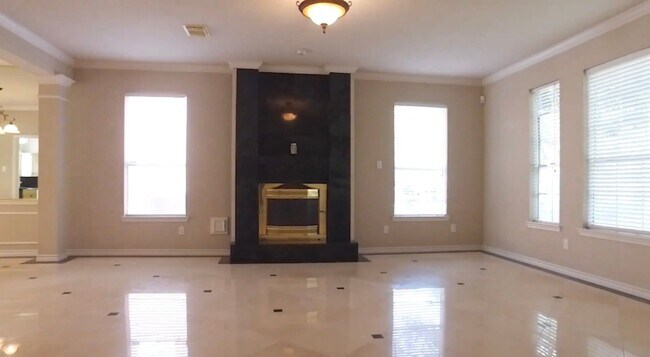 Foto del edificio - 16910 Ascot Meadow Dr