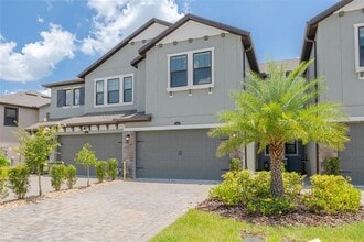 Building Photo - 5005 San Martino Dr