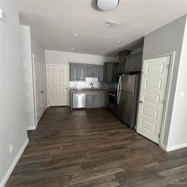 Foto del edificio - 8 E Garfield Ave