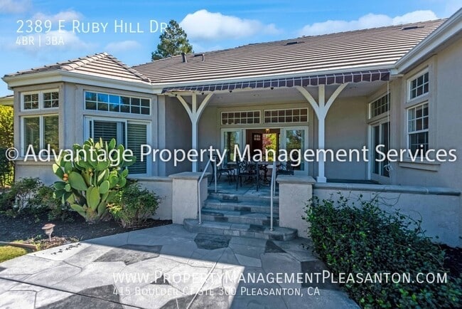 Foto del edificio - 2389 E Ruby Hill Dr