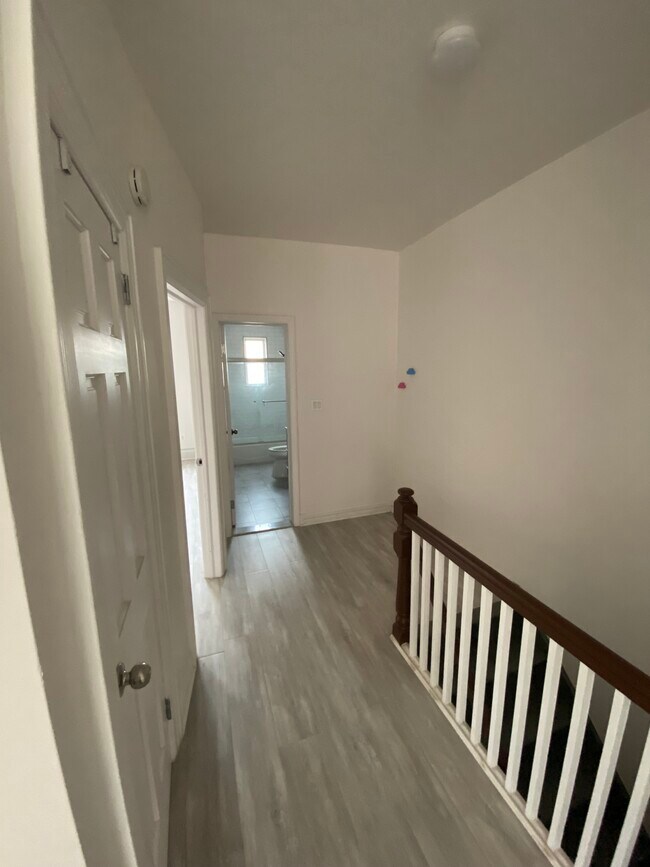 Foto del edificio - 7004 12th Ave