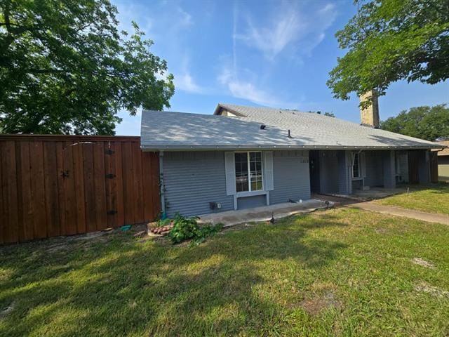 Building Photo - 1618 Sara Ln