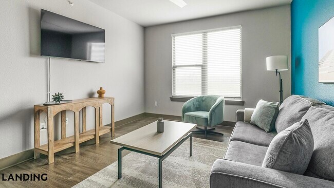 Foto del edificio - 14805 Grisby Rd