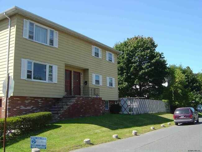 Foto del edificio - 28 Homestead St