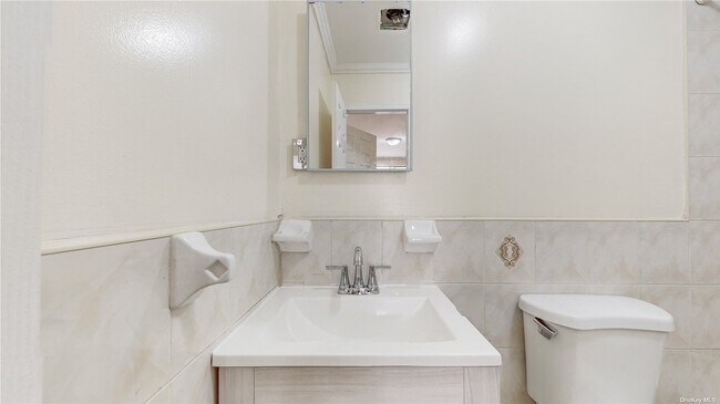 Foto del edificio - 819 Madison St